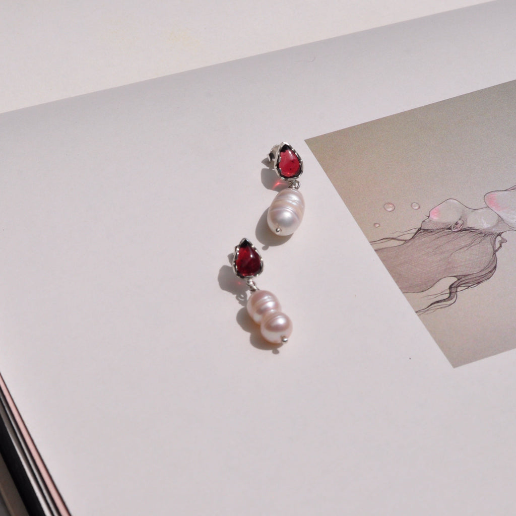 Aretes Granate y Perlas