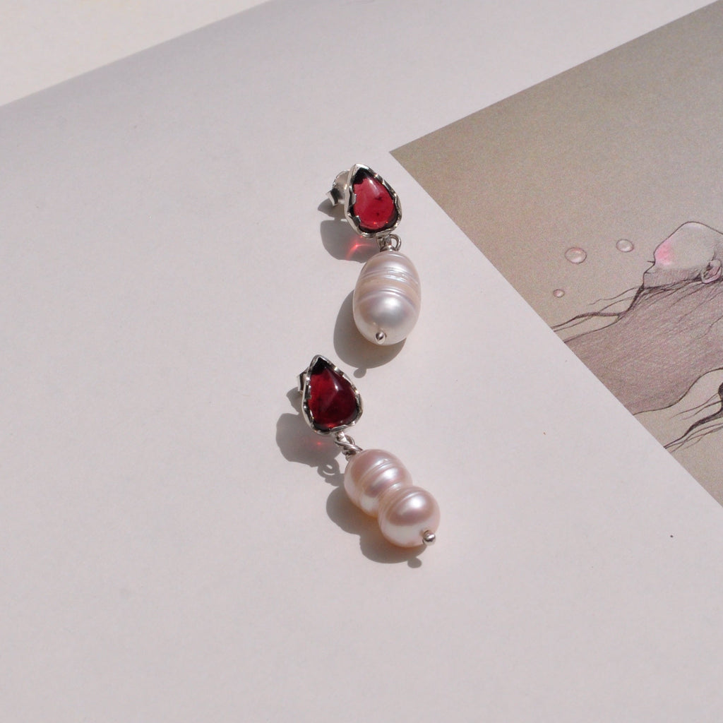 Aretes Granate y Perlas