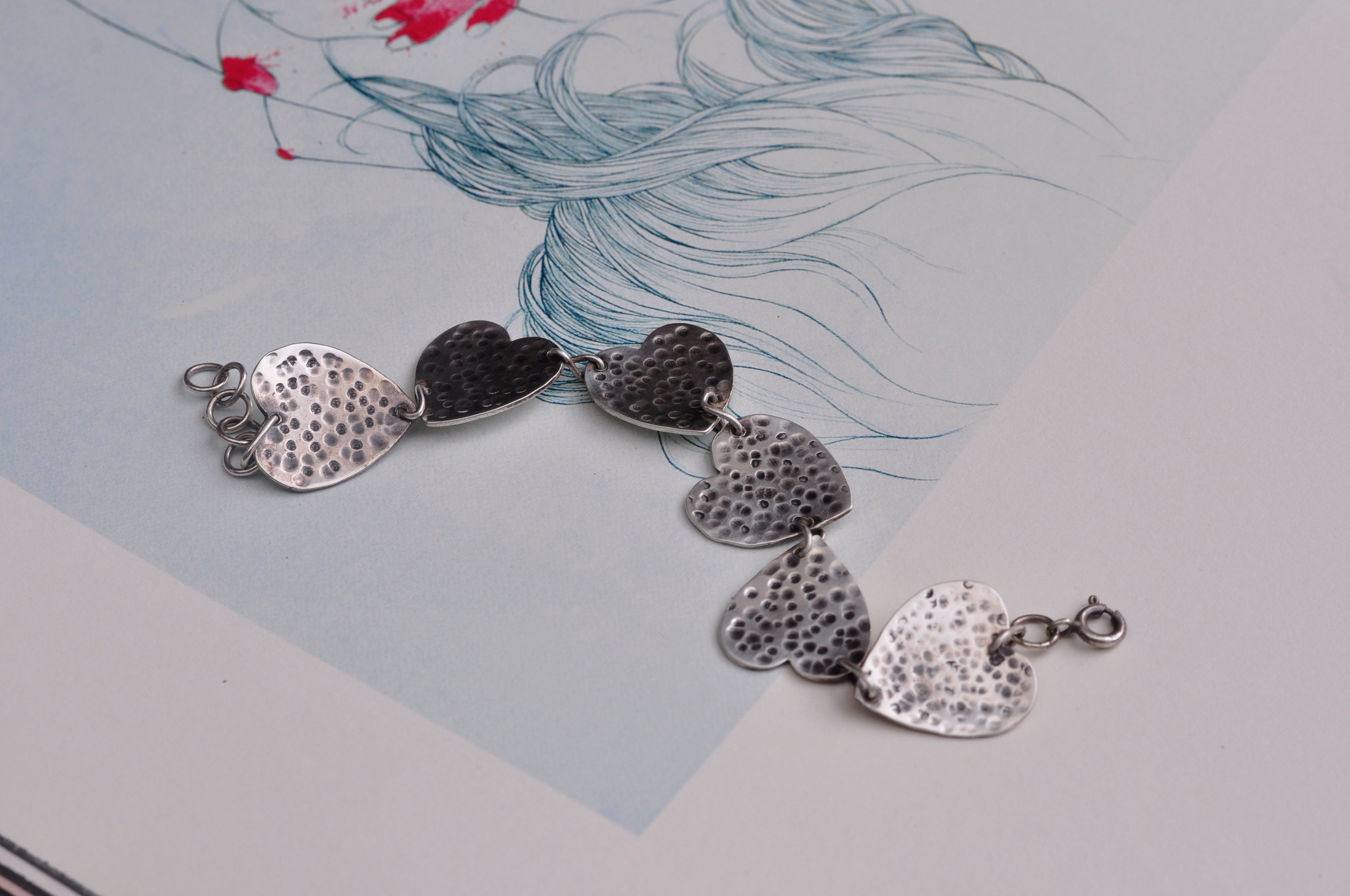 Pulsera corazones