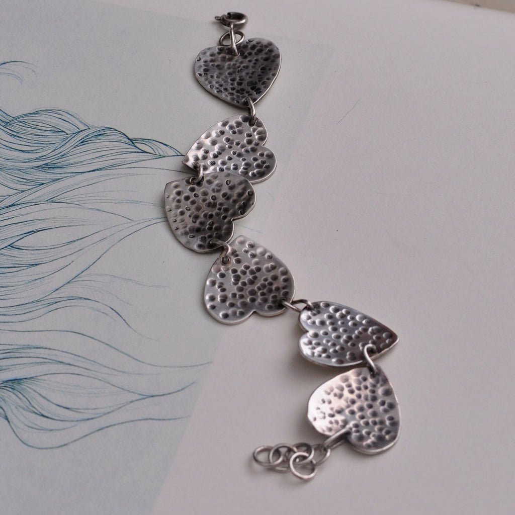 Pulsera corazones
