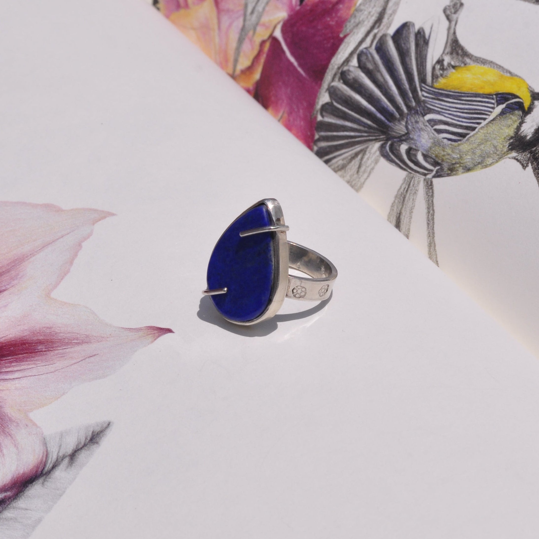 Anillo lapislazuli