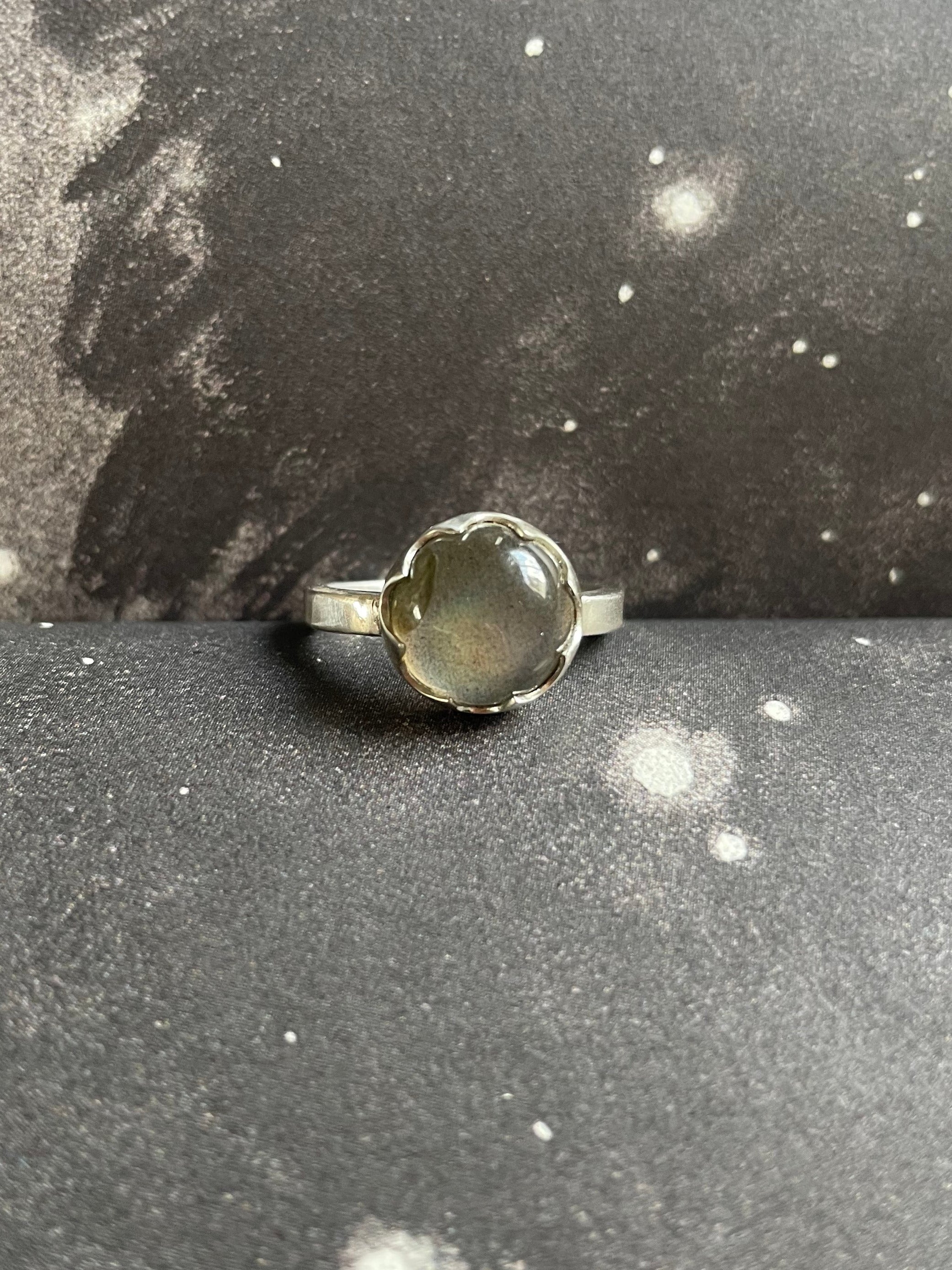 Anillo de Labradorita