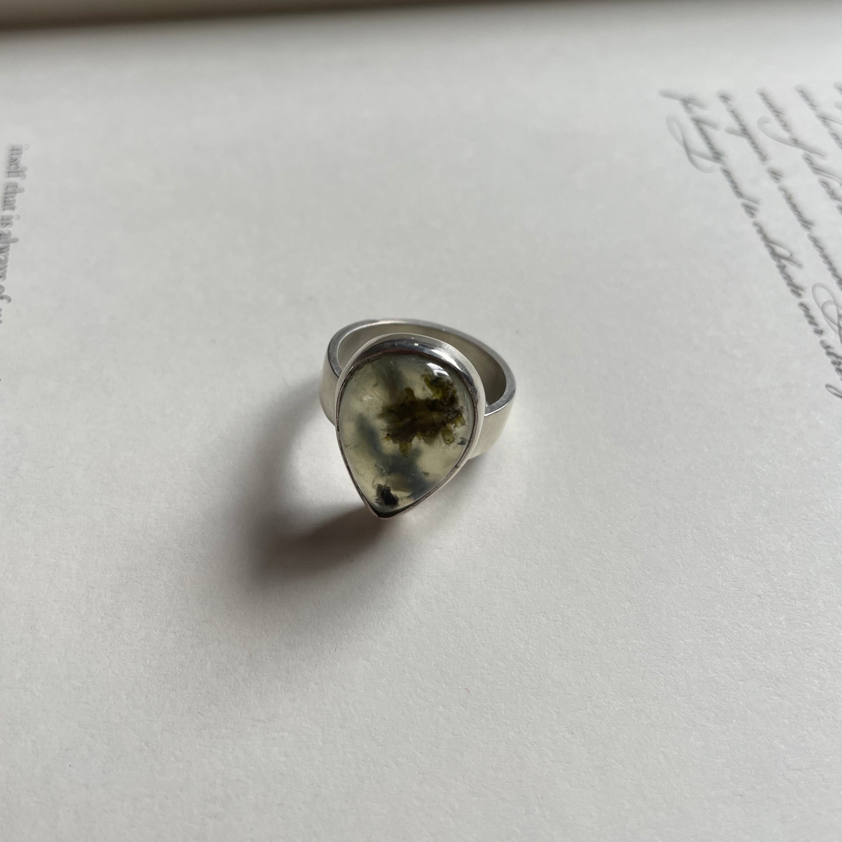 Anillo Prehnita